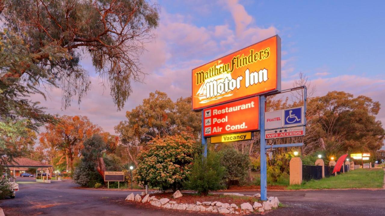 Matthew Flinders Motor Inn Coonabarabran Extérieur photo